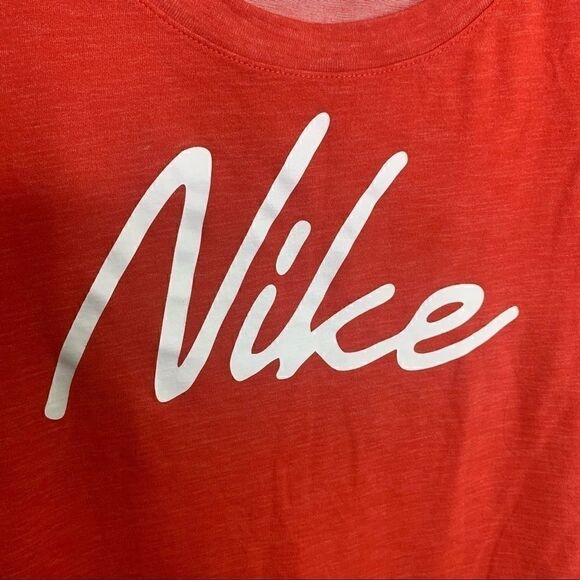 Nike medium t shirt coral white Nike words (C1) - Picture 2 of 7